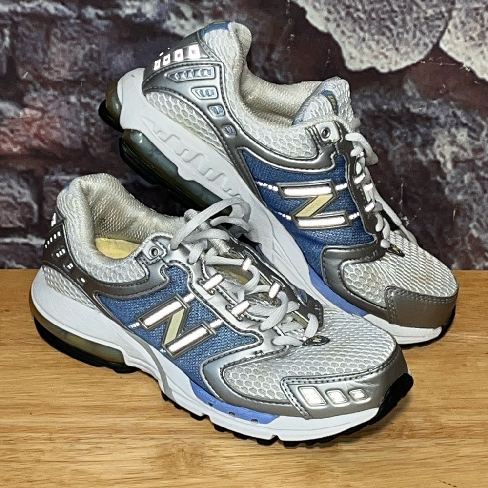 New Balance Women's 890 Silver Blue Low Lace-Up Running Shoes W890WC Size 7